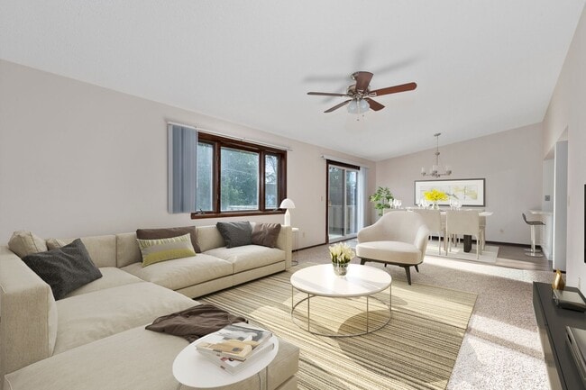 Building Photo - 1458 S Nicolet Rd