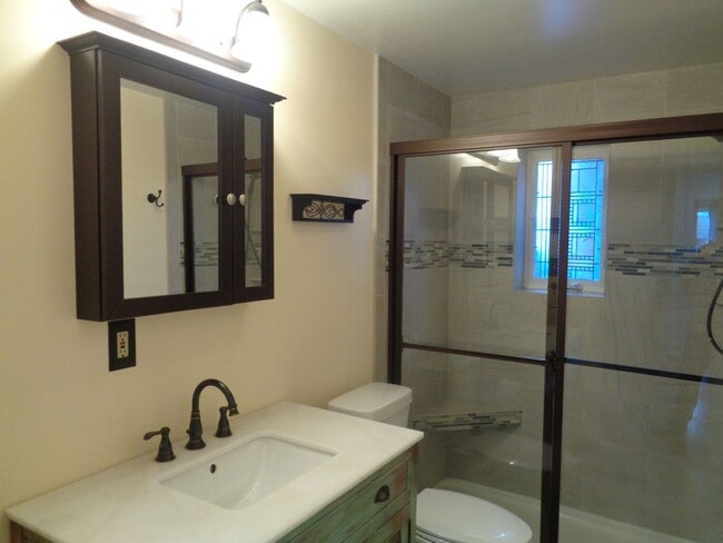 Building Photo - 2913 Fait Ave