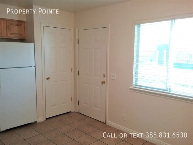 Building Photo - 1587 S 2000 W