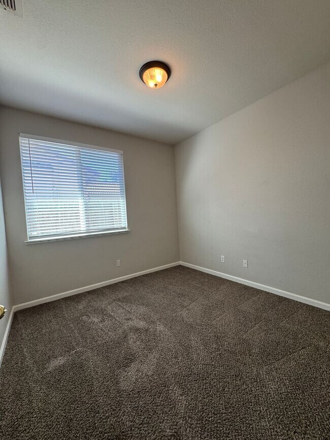 Building Photo - 11767 Arete Way