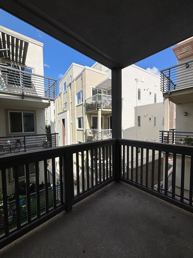 Building Photo - Move-In Ready - New Build 2 Bed / 2 Bath Condo in Milpitas