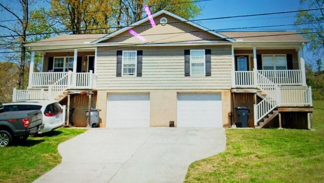 Building Photo - 2062 Kidwell Ridge Rd