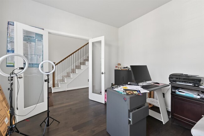 Building Photo - 18619 Greenwood Mdw Trl