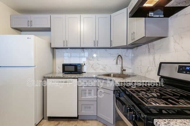 Building Photo - 1107 Woodhollow Dr