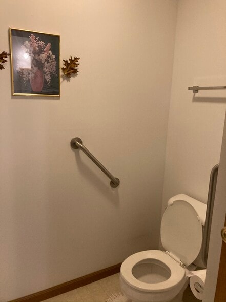 Building Photo - 6125 Green Branch Rd