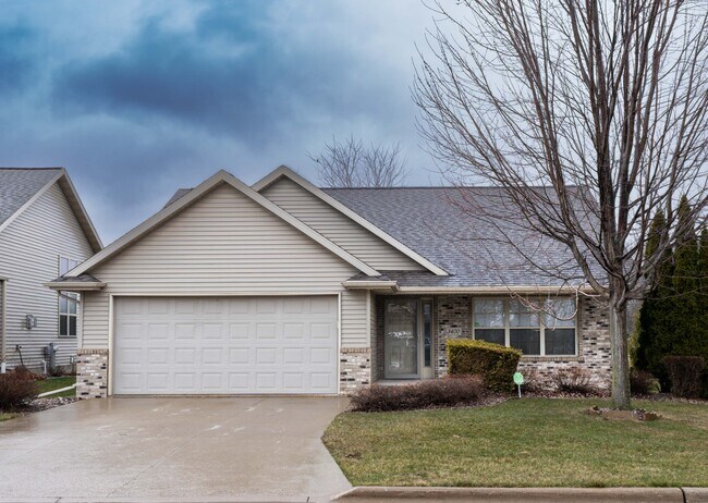 Building Photo - 3400 Riverstone Ct