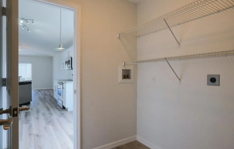 Building Photo - 200 Tree Branch Ln