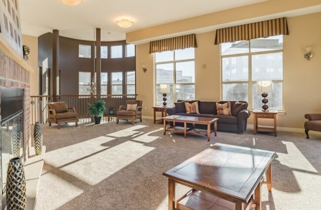 Building Photo - 9059 E Panorama Cir