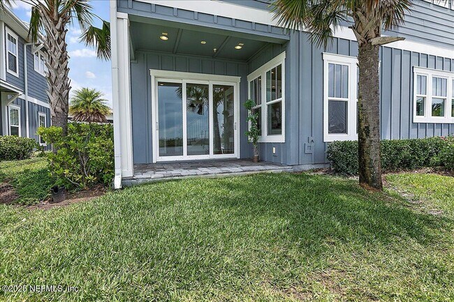 Building Photo - 2260 Beach Blvd