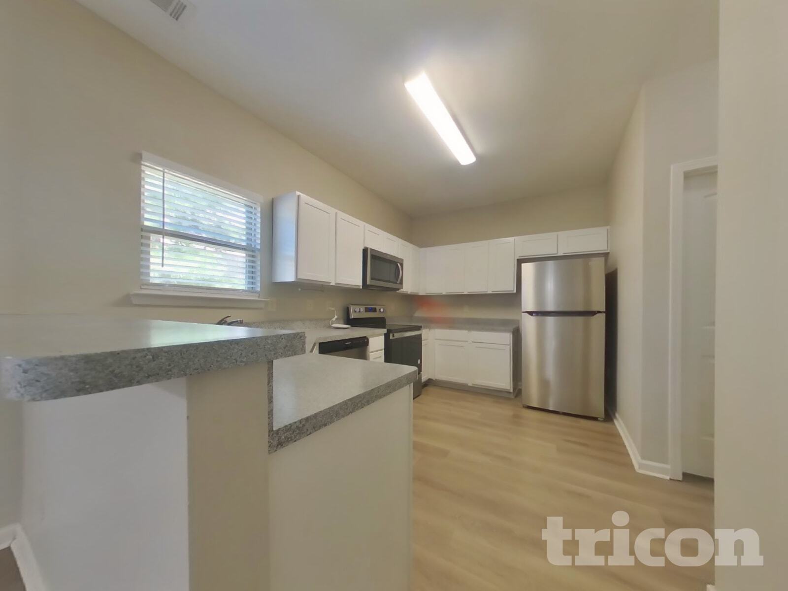 Building Photo - 17 Carriage Hls Dr SE