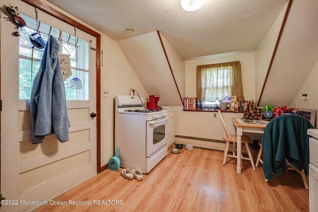 Building Photo - 23 Briarcliff Pl