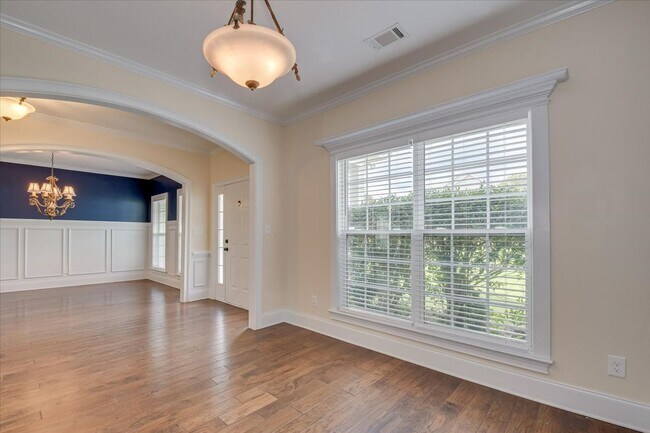 Building Photo - 716 Gallaway Ln
