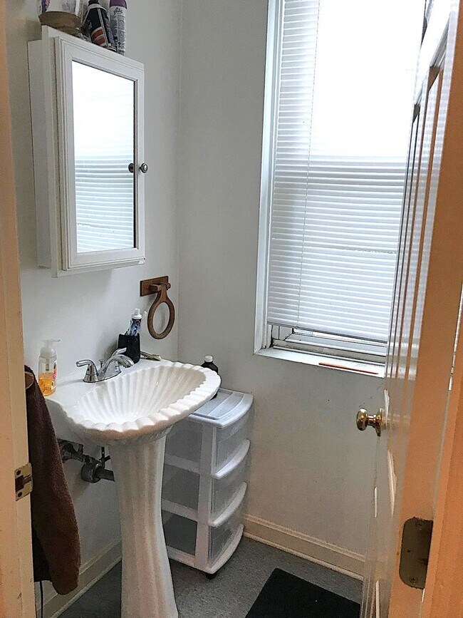 Building Photo - 51 S 21st St