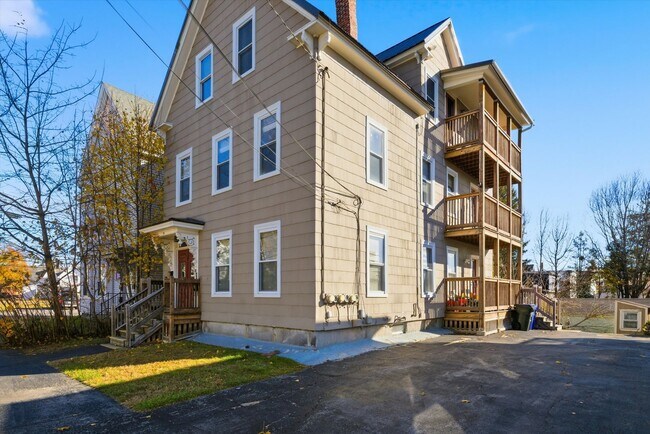 Building Photo - 74 Dartmouth St