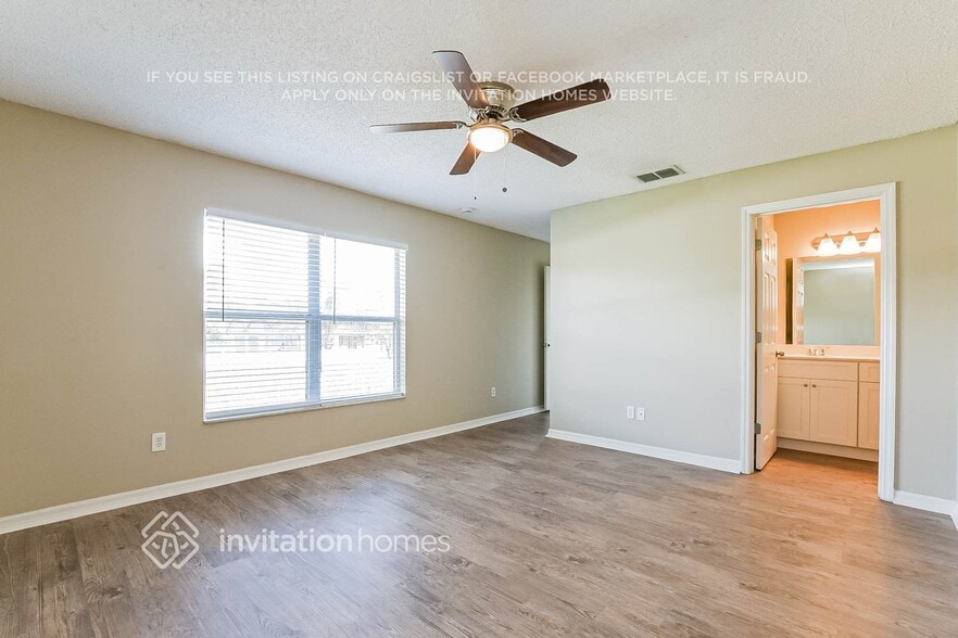 Building Photo - 713 Battery Pointe Dr