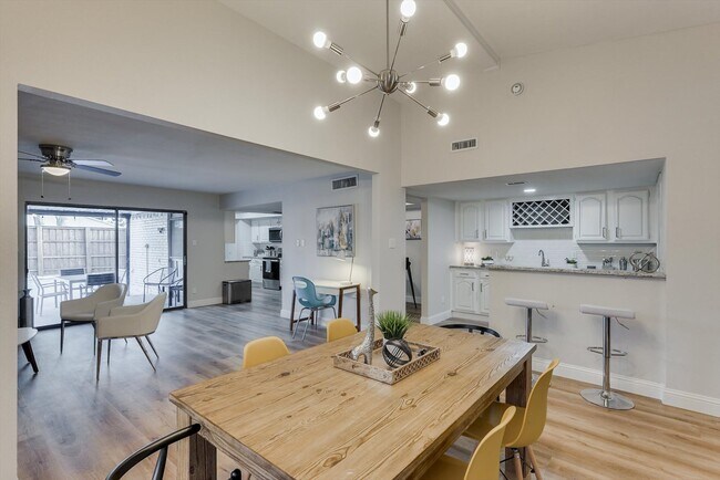 Building Photo - 11622 Cotillion Dr