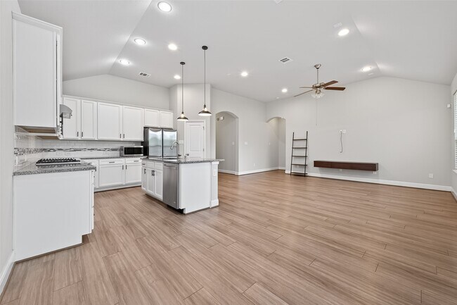 Building Photo - 9914 Deborah Colony Ln