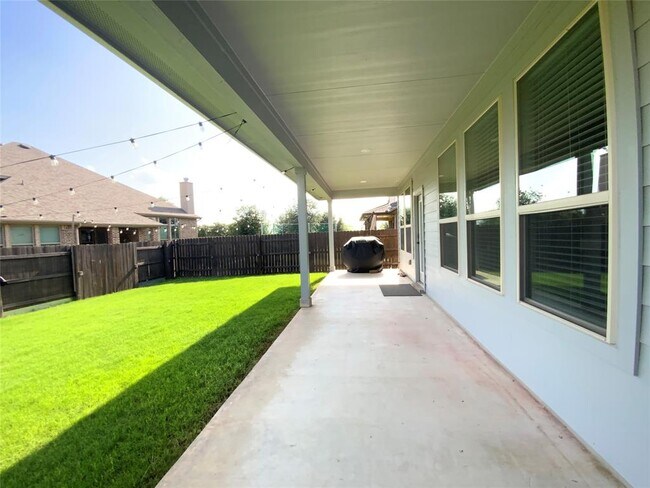Building Photo - 3307 Columbus Way