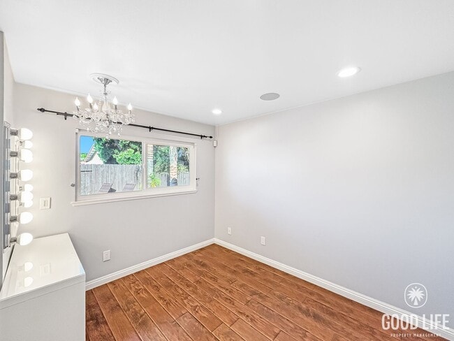Building Photo - Beautiful 3BD/2BA W/ Private Pool, Attached Garage, and A/C in Clairemont!