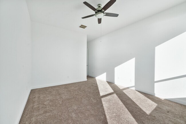 Building Photo - 2060 Terra Rose Dr