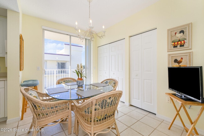 Building Photo - 8961 Lake Dr