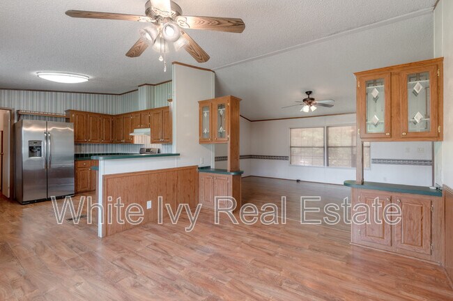Building Photo - 37 -A Riverside Ln