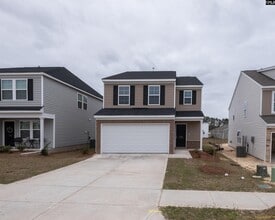 Building Photo - 1036 Crescent Corner Dr