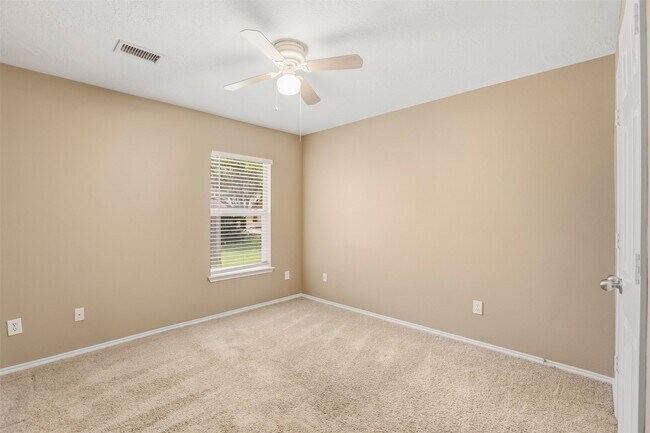 Building Photo - 9618 Red Rugosa Dr