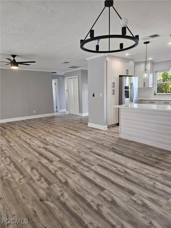 Building Photo - 3933 E River Dr