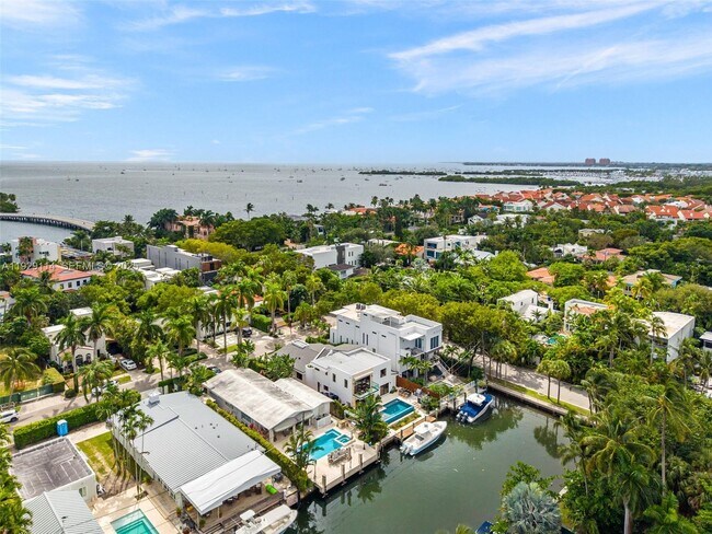 Building Photo - 1815 Fairhaven Pl