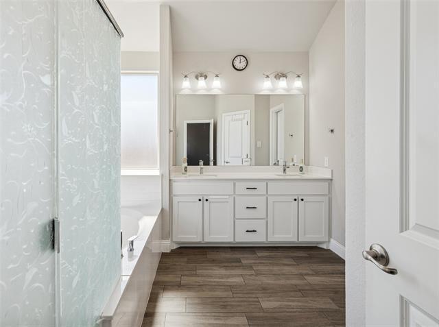 Building Photo - 11500 Royston St