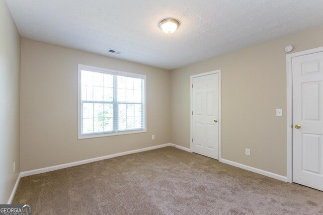 Building Photo - 133 Carolinas Way
