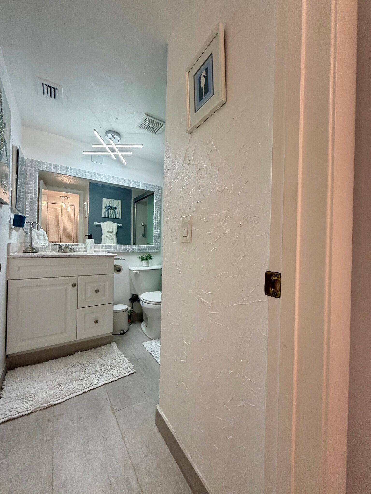 Building Photo - 301 Knotty Pine Cir