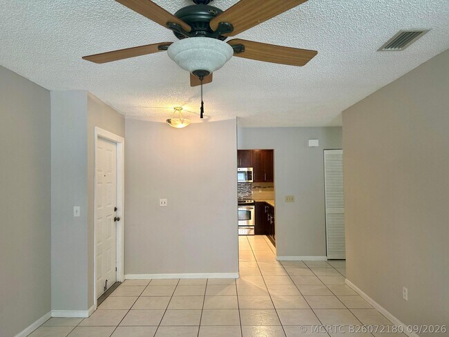 Building Photo - 9292 Sable Ridge Cir