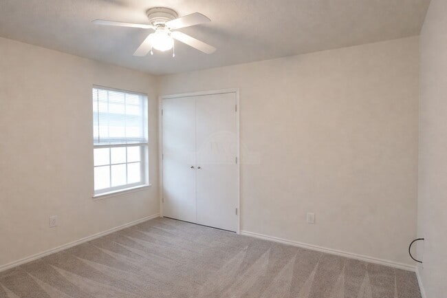 Building Photo - 6212 Temora Loop