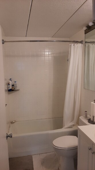 Building Photo - 25 Homer Ave