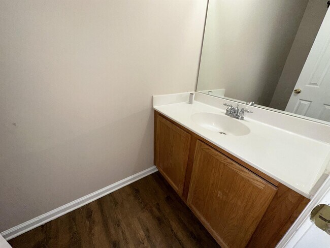 Building Photo - 116 Stoney Crossing