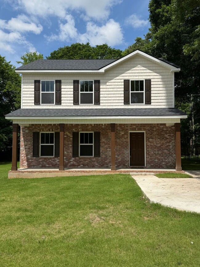 Building Photo - 3 Bedroom 2.5 Bath 1,732 sq ft