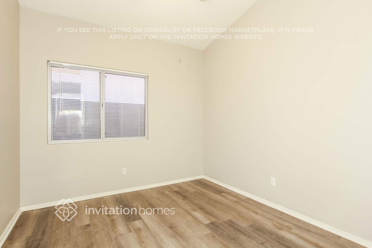 Building Photo - 17609 N 14th St