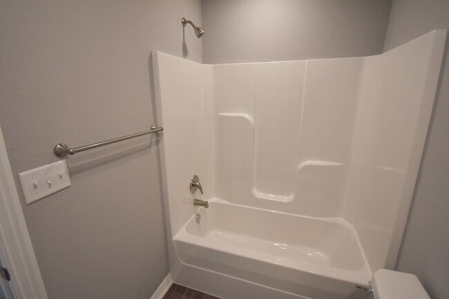 Building Photo - 3 Bedroom 2 Bath Home in Prairie Grove