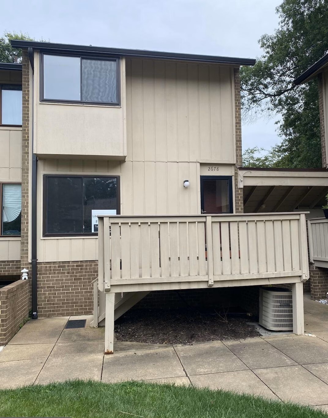 Building Photo - 2678 Glengyle Dr