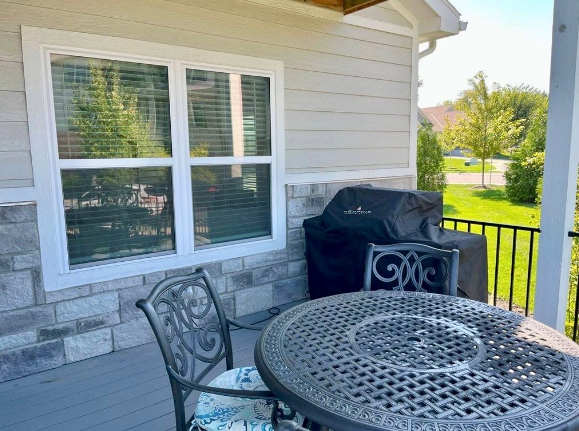 Building Photo - 6942 W 162nd Ct