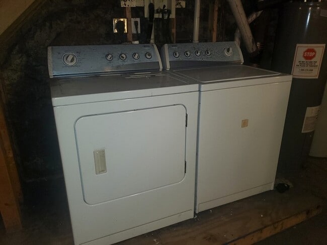 Building Photo - 854 Dorchester Ave