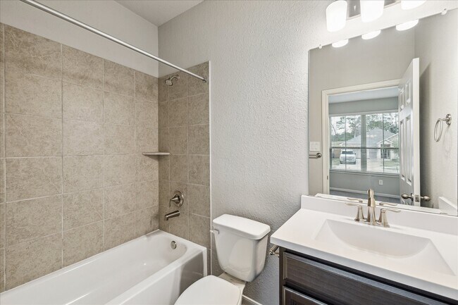 Building Photo - 935 Golden Willow Ln