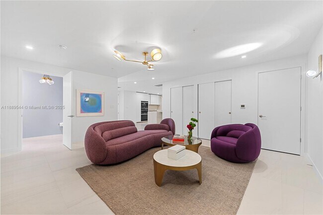 Building Photo - 900 N Ocean Blvd