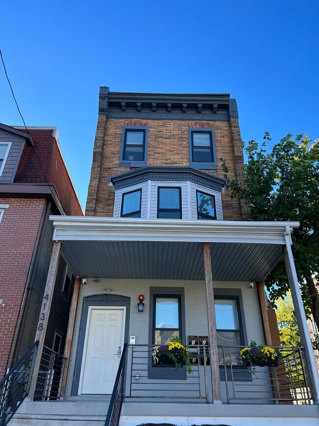 Building Photo - 4138 W Girard Ave