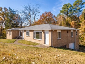 Building Photo - 315 Wygoda Cir