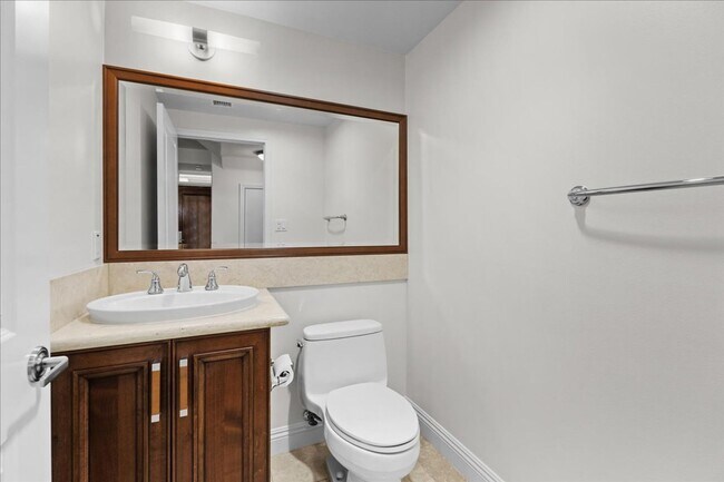 Building Photo - Spacious 3-Bedroom Tri-Level Townhome with...