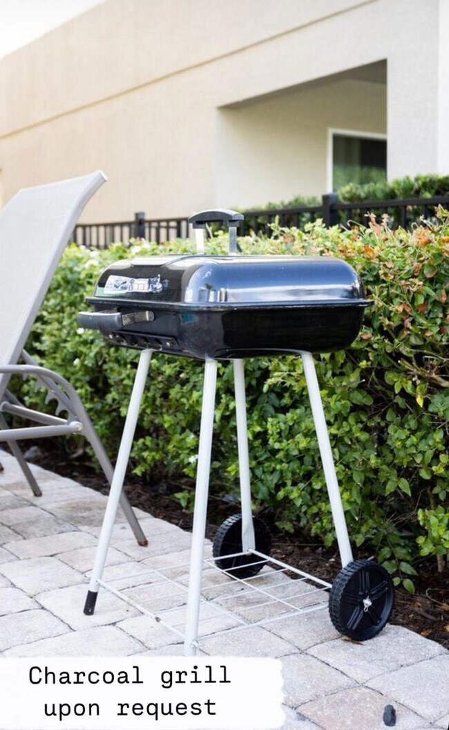 Building Photo - 7601 Brookhurst Ln