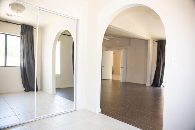 Building Photo - 68870 Tachevah Dr